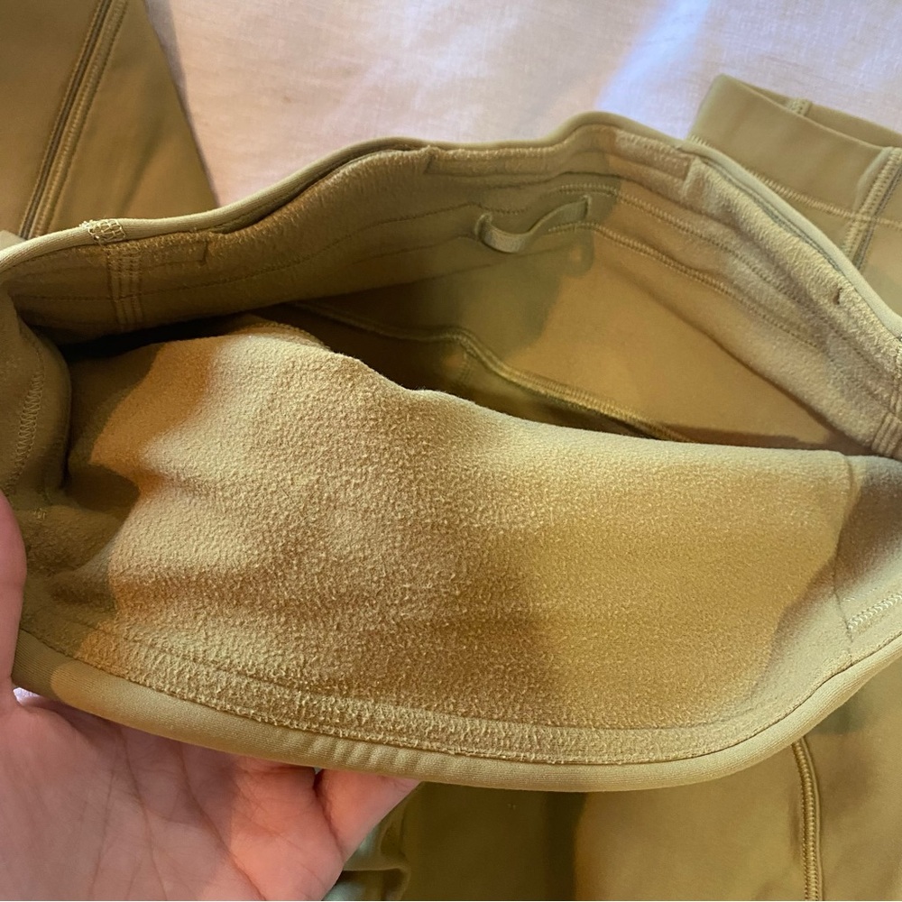 Lululemon chartreuse/Olive Green Leggings - Picture 3 of 4
